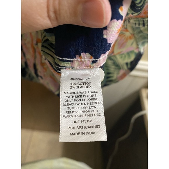 Chubbies Men's Hawaiian Half Button Shirt Floral Navy Multicolor Tropical XXL - Picture 3 of 12